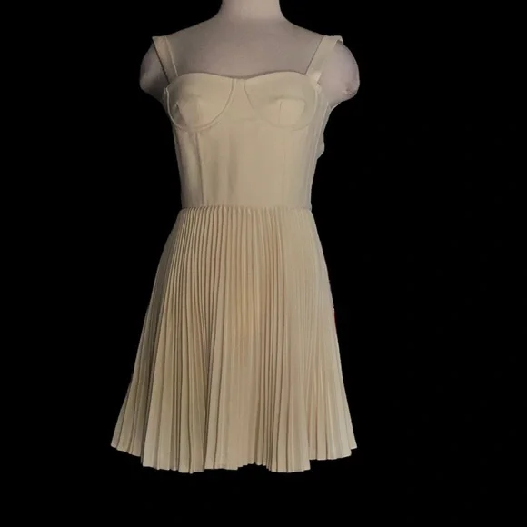 Momoshero Dress Size XS - Picture 3 of 14